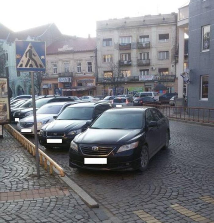 Нова патрульна поліція не робить винятків ні для кого! (ФОТО)