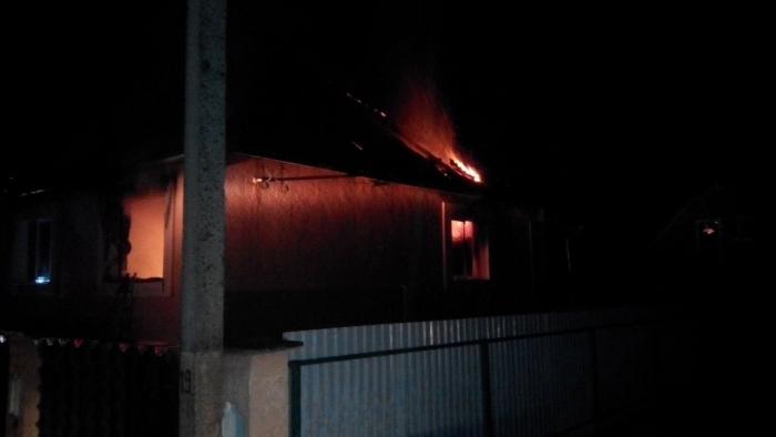 На Свалявщині ледь не згорів житловий будинок