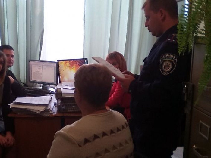Дільничні офіцери поліції у Перечинському районі проводять профілактичні зустрічі з населенням