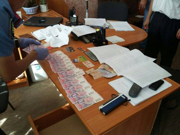 Справу чиновника-хабарника з Тячівської РДА передали до суду