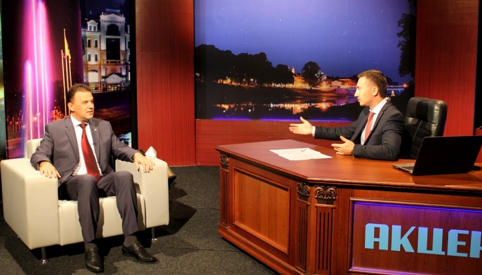 Голова Закарпатської облради переконує, що говорив не про сепаратизм, а про ремонт доріг