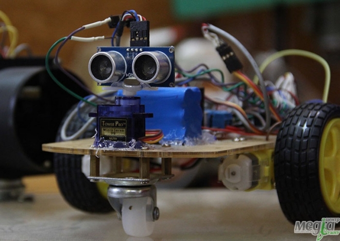 В Ужгороді створюють роботів – незграбних, але корисних