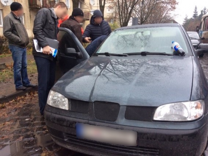 Мукачівська поліція закупилася... опіумом. Продавець може сісти надовго