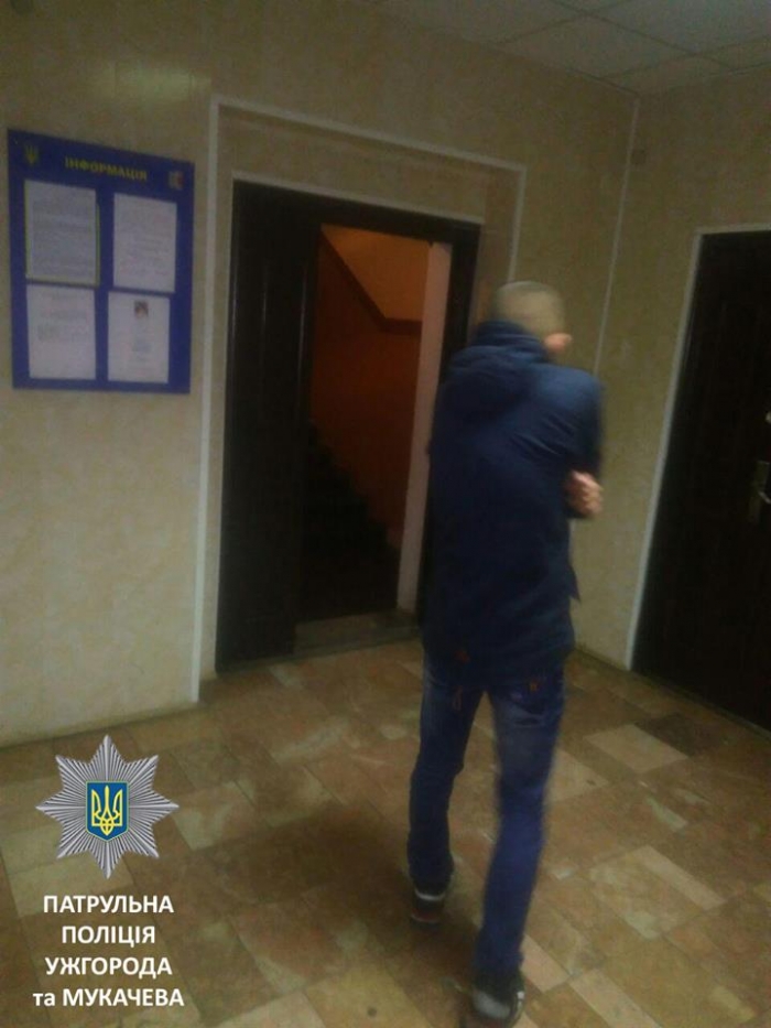 В Ужгороді знайшли молодиків, які пошкодили автомобіль