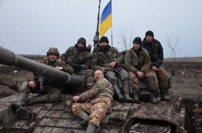 Закарпатським контрактникам, які служать в АТО, збільшать платню