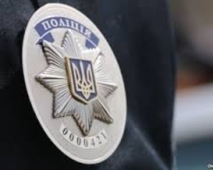 У Мукачеві водій до проблем через алкоголь додав собі ще напад на поліцейських
