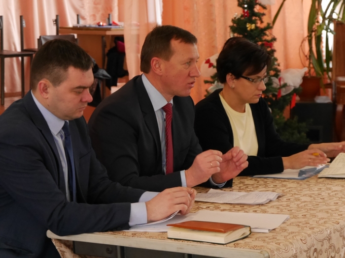 Міський голова Ужгорода Богдан Андріїв із директорами шкіл і садочків вирішували, як "газдувати" у новому році 