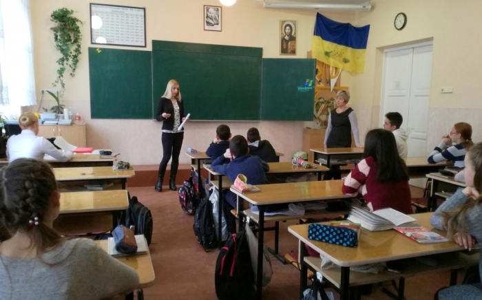 Викладачі юрфаку взялися за активну профорієнтаційну роботу у школах Ужгорода