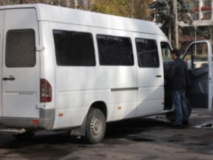 Чи відвикнуть водії-нелегали та пасажири від сихійного вокзалу?