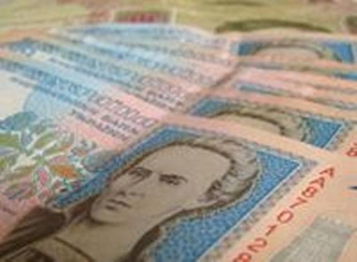 Гривня встановила новий антирекорд