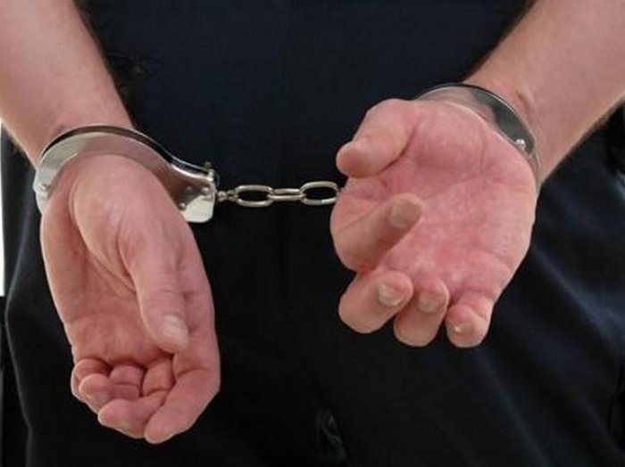 П’яний водій побив поліцейського