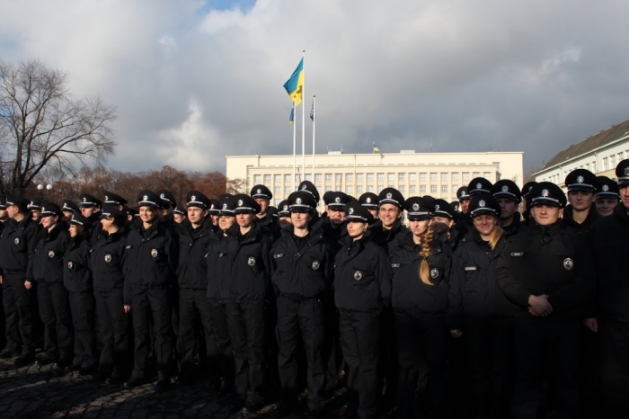 Нова патрульна поліція Закарпаття вже "назбирала" 5 кримінальних проваджень