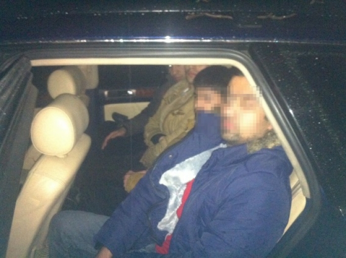 На Берегівщині переправник нелегалів скоїв ДТП і втік, кинувши автіку з мігрантами