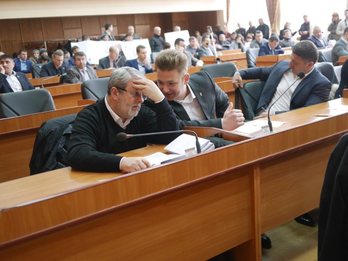 Сесія Ужгородської міськради, на якій всі хотіли сказати, та не всі хотіли чути 