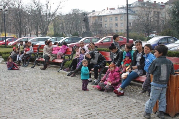 Берегівські роми приїхали в Ужгород, щоб їх захистили від кримінальних сусідів