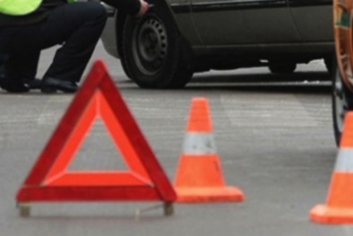 Внаслідок вечірньої аварії людина потрапила до реанімації