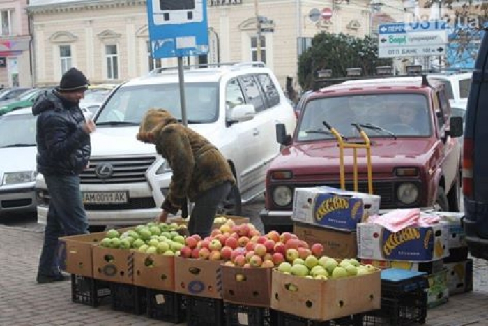 З вуличною торгівлею в Ужгороді боротимуться радикально