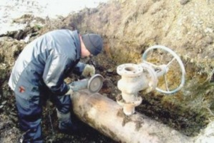Під Ужгородом "присмокталися" до сухої нафтової труби