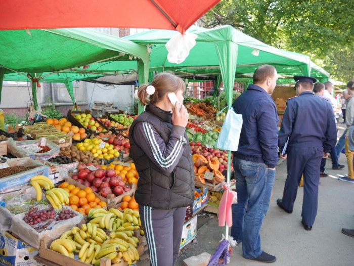 "Тили" стихійної торгівлі в Ужгороді і як із цим сьогодні боролися 