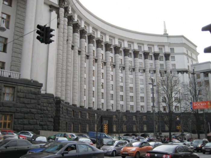 Митників і перевізників переводять на "заочне" спілкування