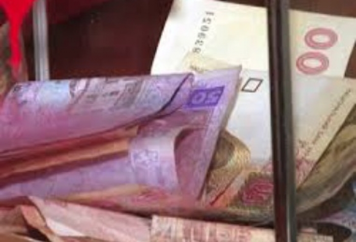 Закарпатець на Черкащині жебрав гроші на протез, видаючи себе за АТОшника. Але вже готовий дати їх на пам'ятник