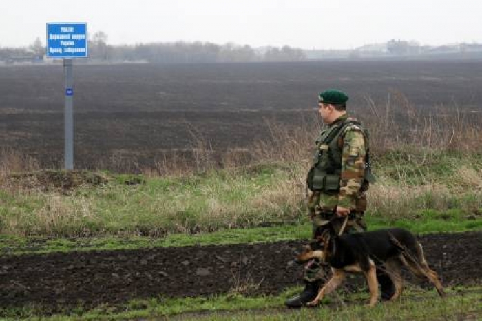 Шість місяців для внутрішнтої безпеки