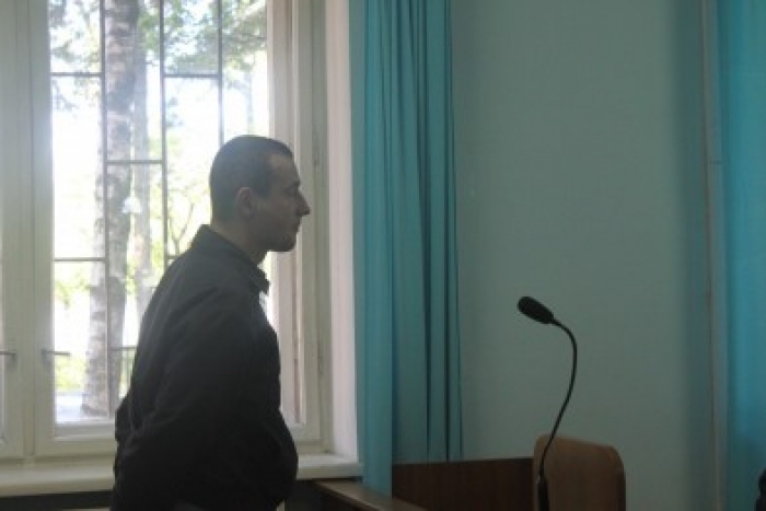 Чоловік, який жорстоко познущався над собакою, зізнався у скоєному