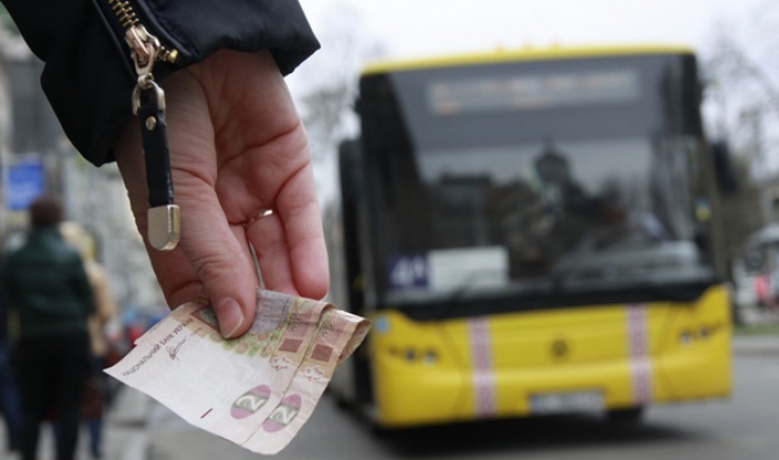 До уваги закарпатців, які зібралися в Київ: деякі маршрутки вже будуть по 6 гривень
