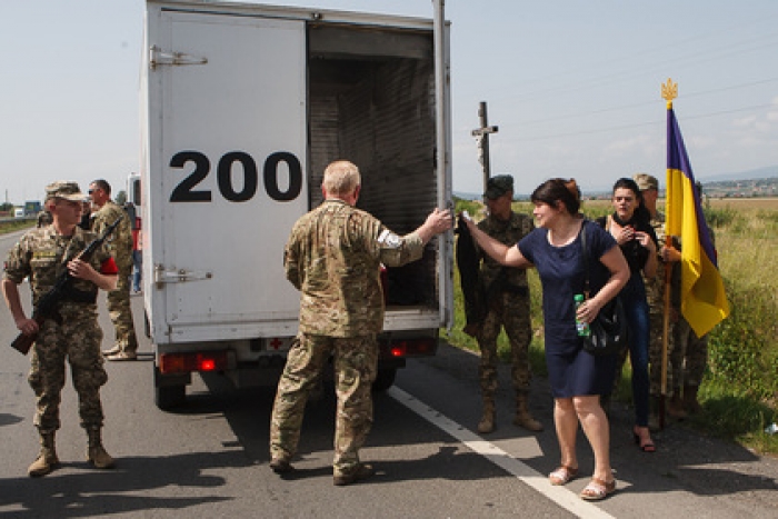 Загиблого Героя привезли до Ужгорода