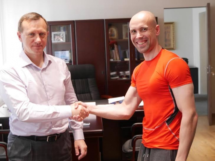 Богдан Андріїв привітав ужгородця Отто Балога, який став найсильнішим у світі пауерліфтером