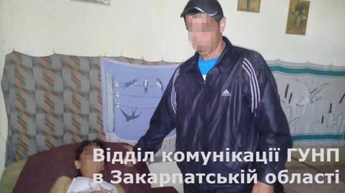 Патрульні затримали молодика, який напав на пенсіонерку