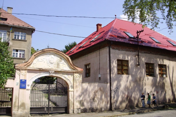 Ректор Закарпатської академії мистецтв розповів про зміни у виші