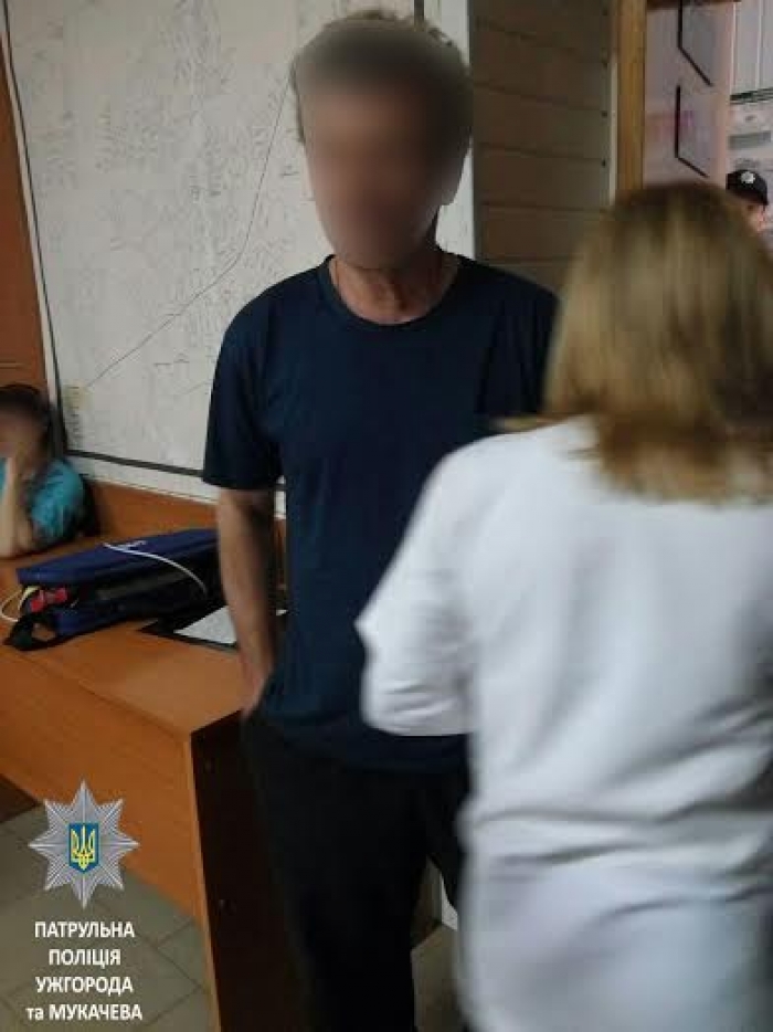 Бійка у Мукачеві: мати і донька постраждали від рук сусіда