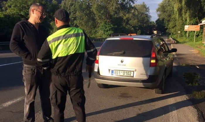 Інспектори нагадали водієві, чому він не може "таксувати"