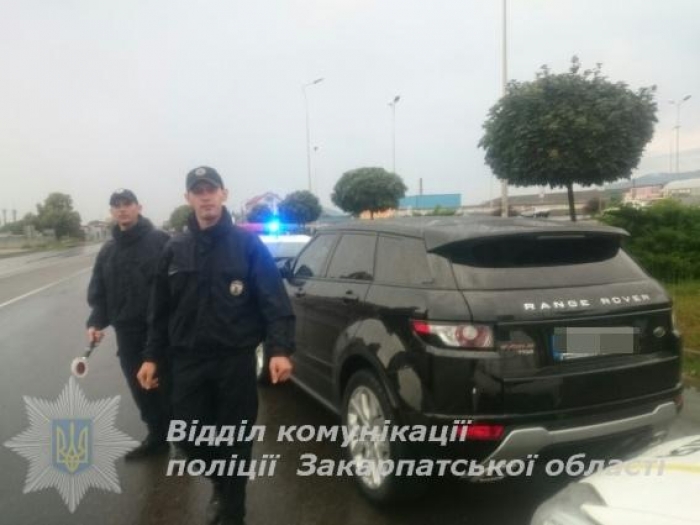 В Мукачеві знайшли викрадений джип