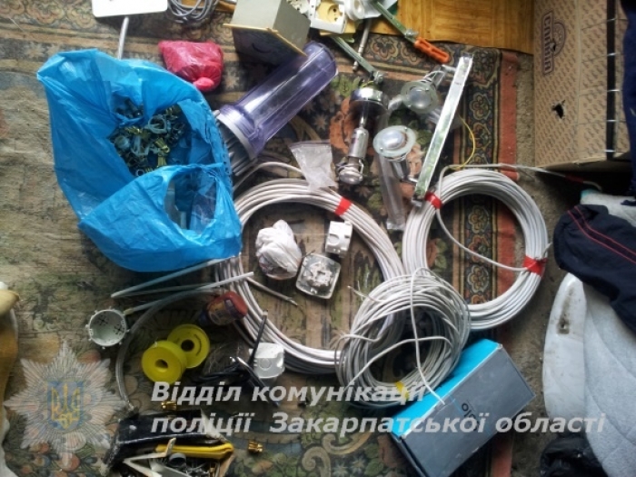 Ужгородські поліцейські затримали молодика, що обікрав знайому