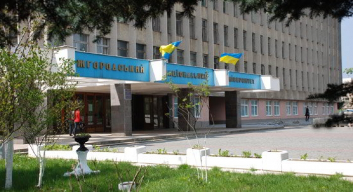 З вересня іноземні студенти навчатимуться в УжНУ навіть українською мовою