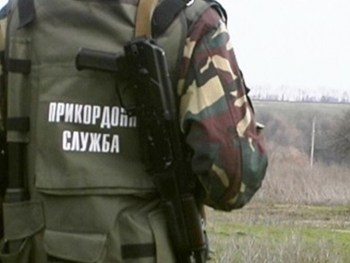 Закарпатські прикордонники виявили цигарки в цистернах з бензином