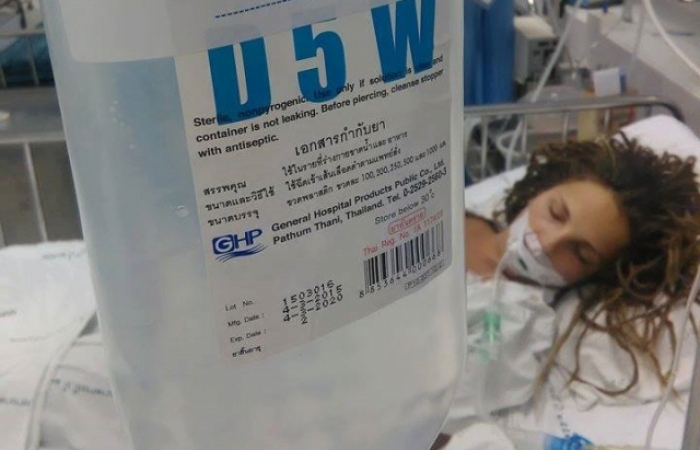 Мукачівська художниця в Таїланді стала жертвою стихії та потребує допомоги