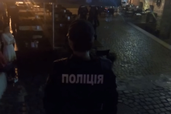 В Ужгороді повідомили про закладену вибухівку у ресторані на набережній Незалежності 