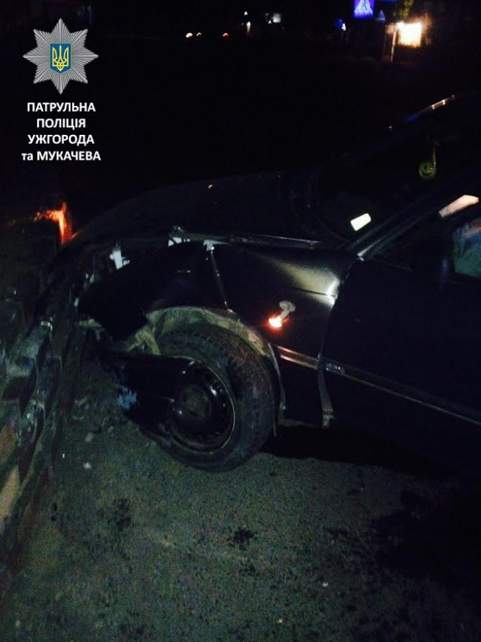 П'яний водій в Ужгороді вночі здійснив ДТП