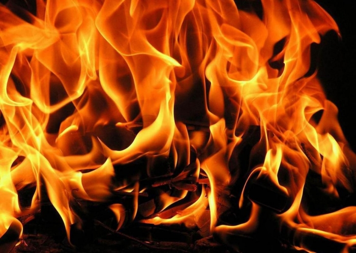 У Сваляві вдосвіта гасили пожежу в деревообробному цеху