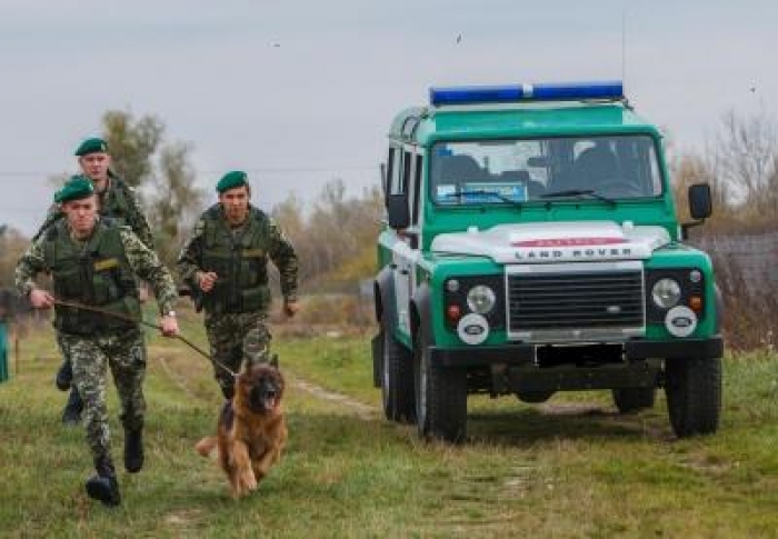 На рахівського прикордонника напали п’ятеро чоловіків