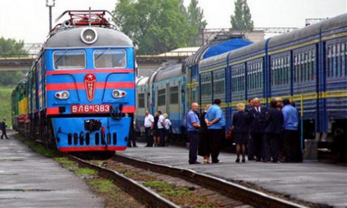 Додаткові великодні поїзди до Закарпаття  курсуватимуть з 13 до 18 квітня