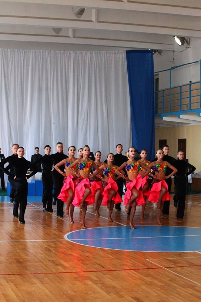 Танцівники ужгородської "Грації" виступатимуть на чемпіонаті світу