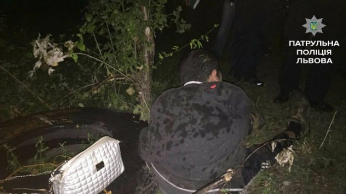 Поки львів’янка перевдягалася, ужгородець проник до квартири та викрав сумочку