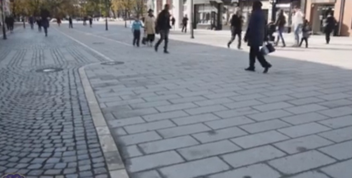 Роботи у пішохідній зоні площі Шандора Петефі в Ужгороді наближаються до завершення (ВІДЕО)