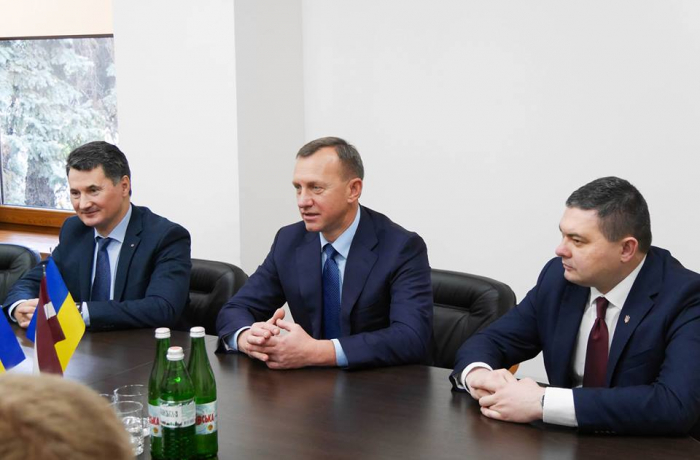 Ужгородський міський голова зустрівся з дипломатами Естонії, Латвії, Литви та Швеції