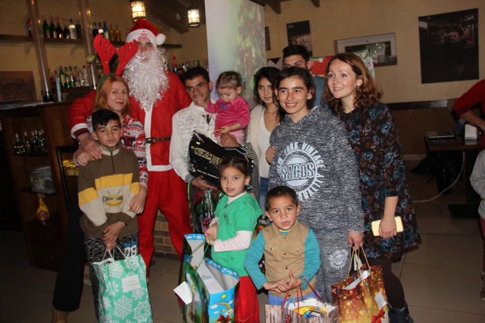 В Ужгороді волонтери провели Різдвяний обід з ромськими сім’ями