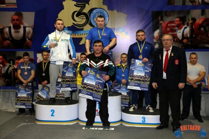 Пауерліфтер з Ужгорода усьоме став чемпіоном України